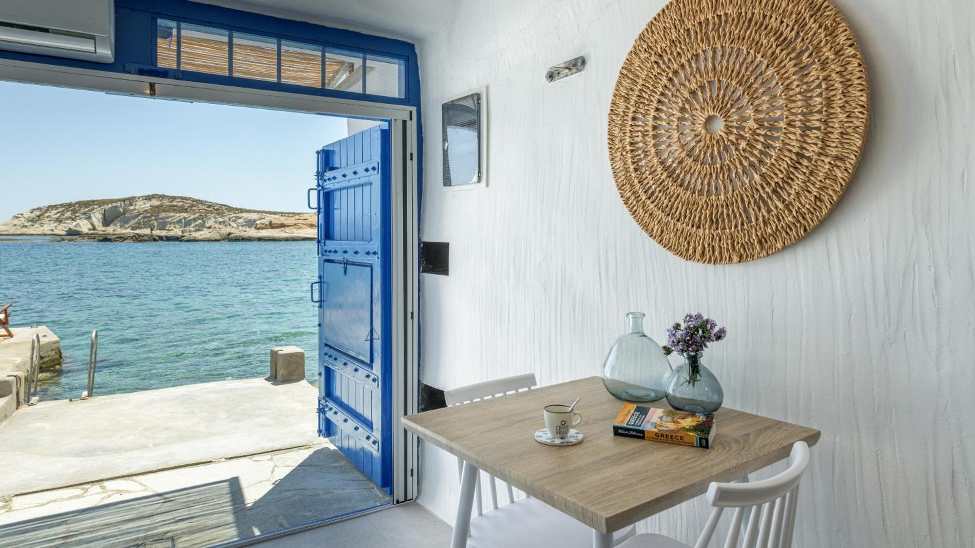 Mandrakia Esperanza Boathouses מראה חיצוני תמונה